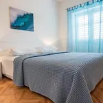 Apartament With Wifi - 23010 Makarska