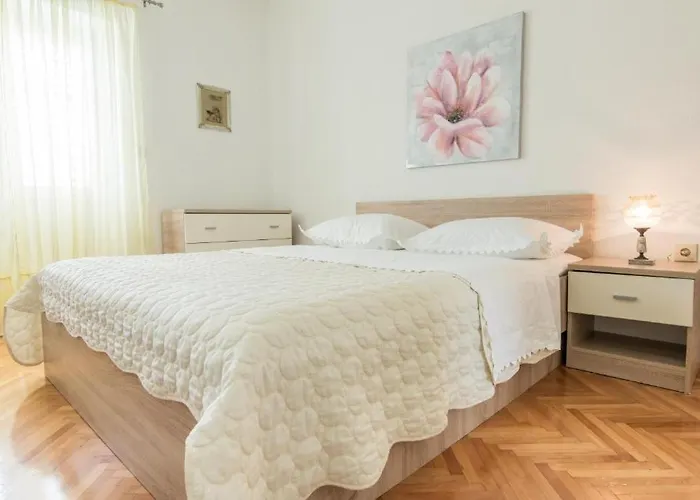 Apartment With Wifi - 23010 Makarska