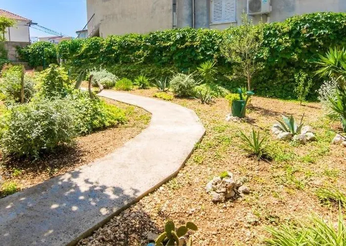 Apartment With Wifi - 23010 Makarska