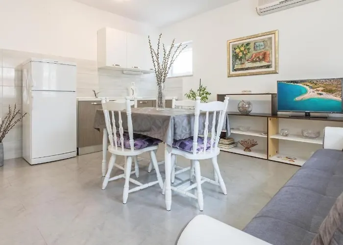 With Wifi - 23010 Апартаменти